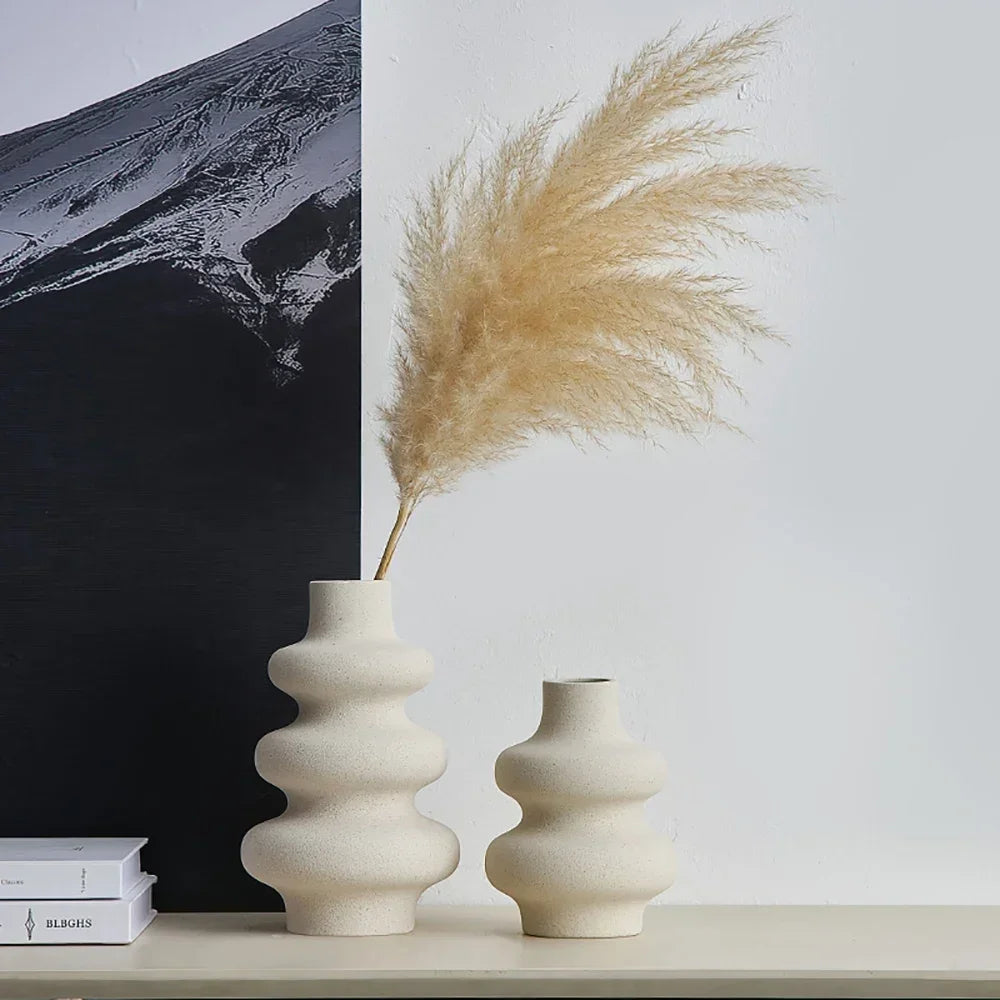 Moderne Decoratieve Vaas – Stijlvolle Keramische Blikvanger