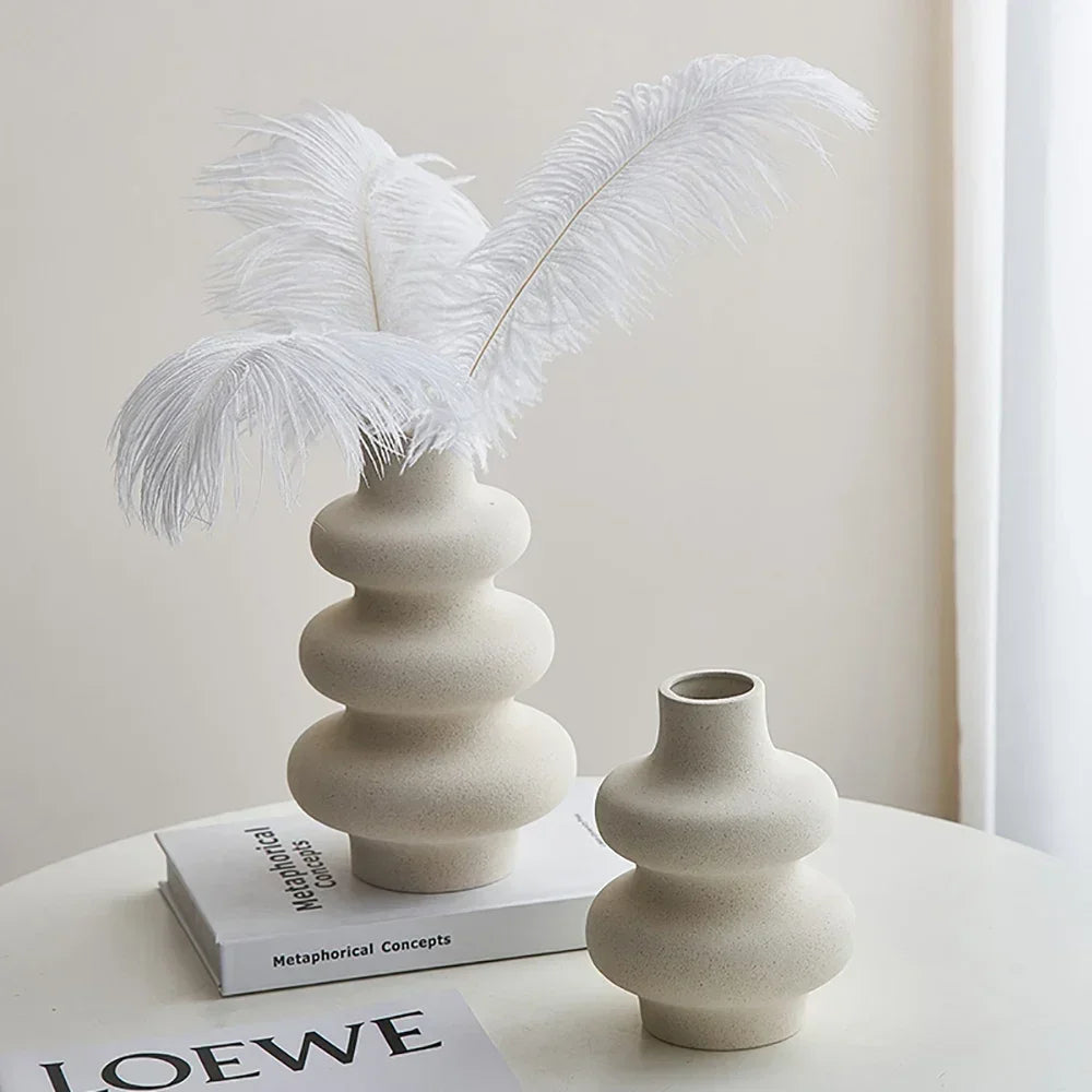 Moderne Decoratieve Vaas – Stijlvolle Keramische Blikvanger